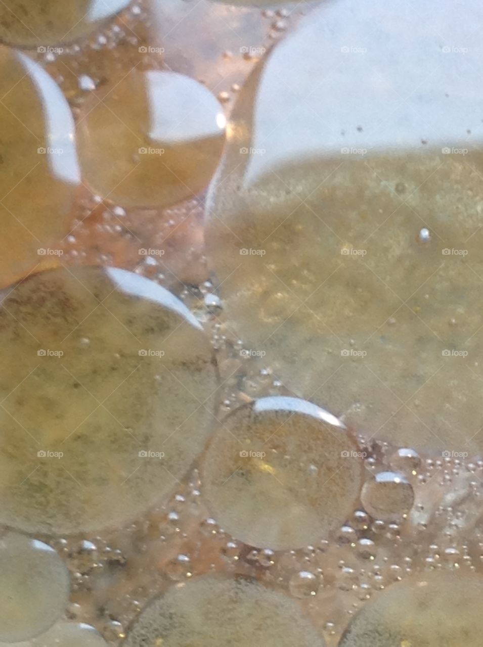 Beautiful yellow tone bubbles.