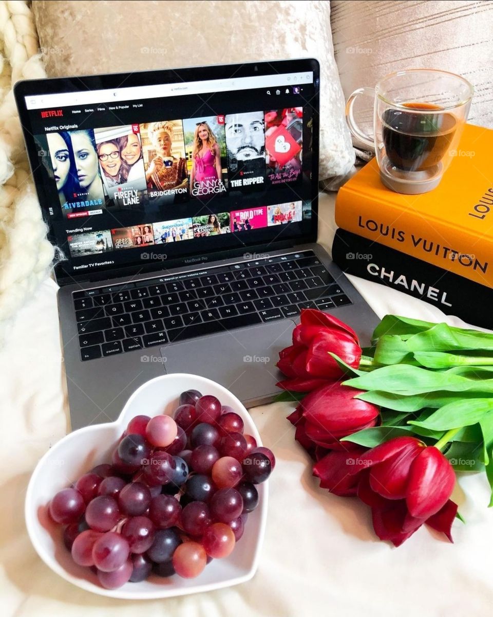 Relationship status: Netflix and sweatpants