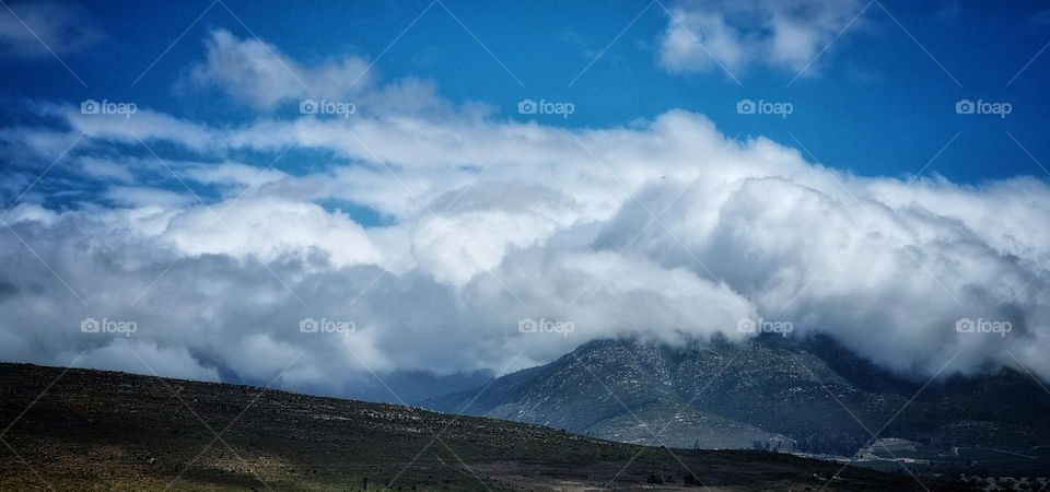 Clouds rolling in.