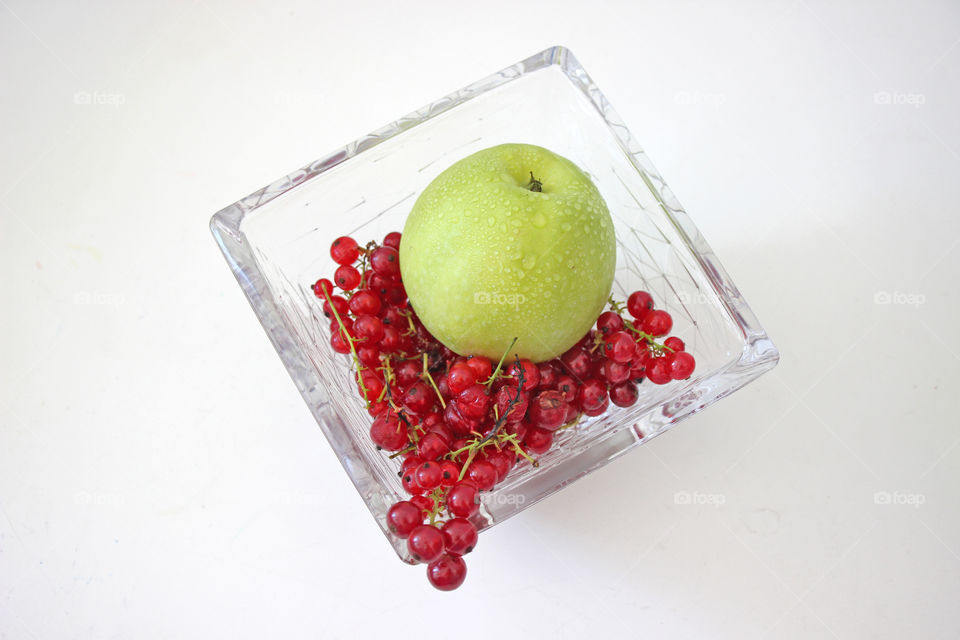 Fruits in glass bowl of rectangle shape