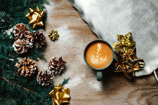 Bebidas y decoración navideñas calida