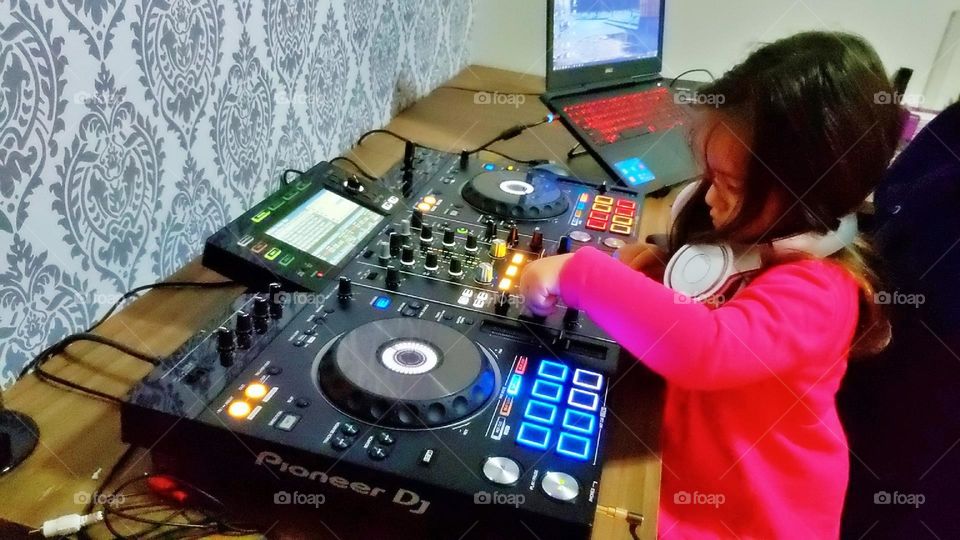 coding app engineering link wireless virtual creative developer net development hardware electronic cyberspace code worldwide security database big data cloud mobile programming artificial structure intelligence online iot system software technology