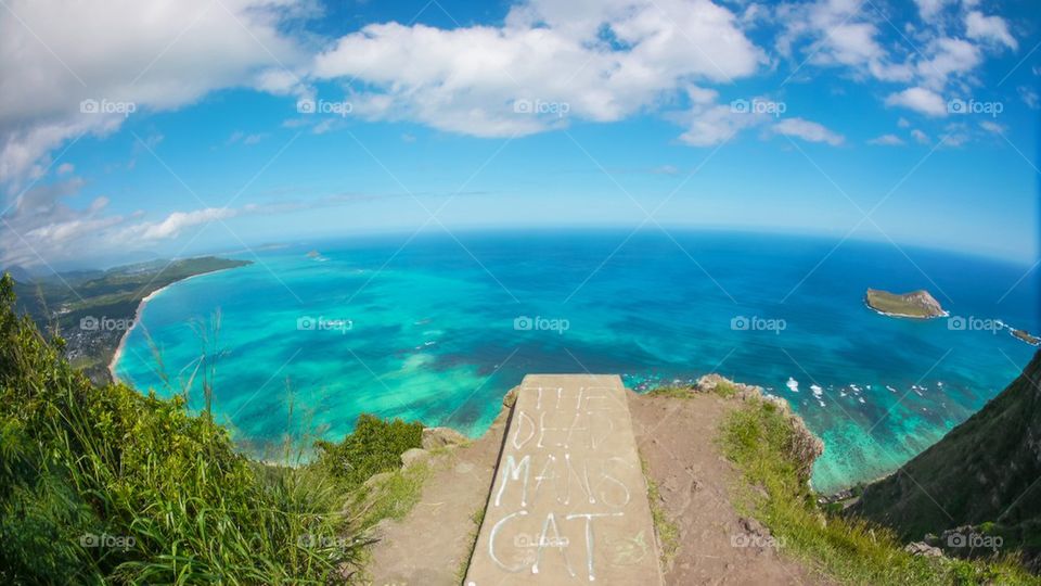 Tropical cliff edge