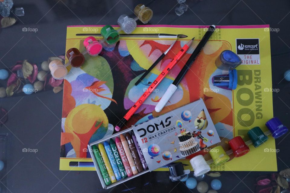 Products I always take with me: art craft things