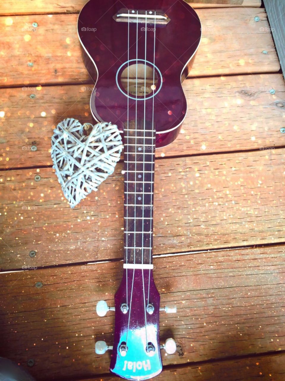 Ukulele Heart Downward