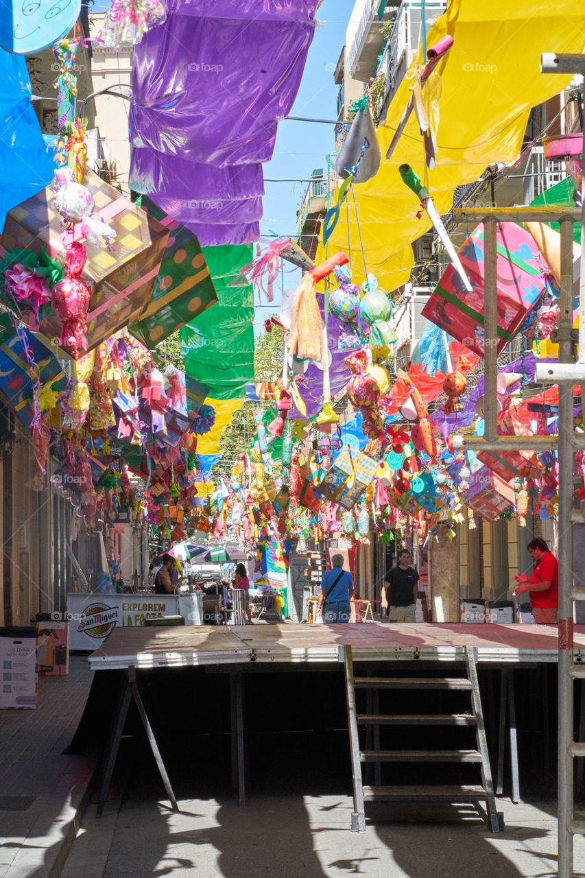 Ready for Fiestas de Gracia. Streets Decoration