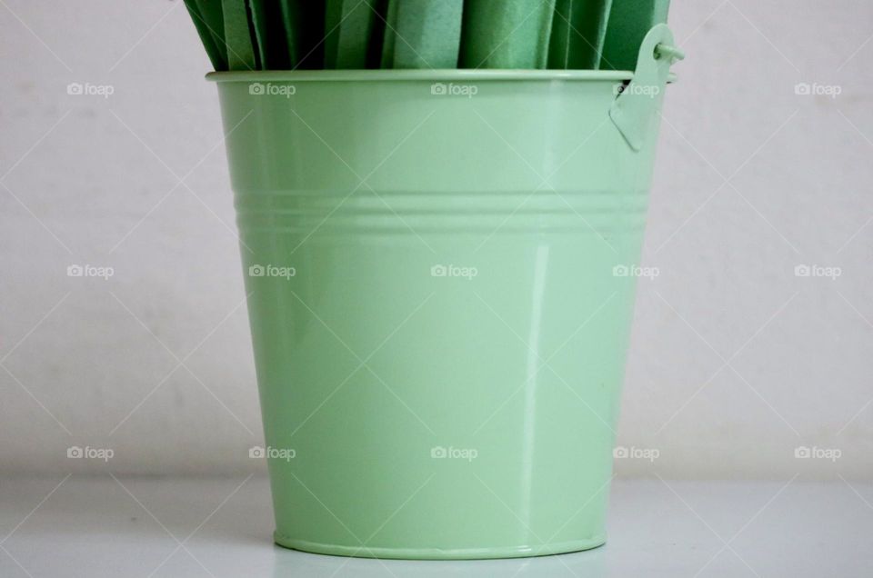 Green bucket 