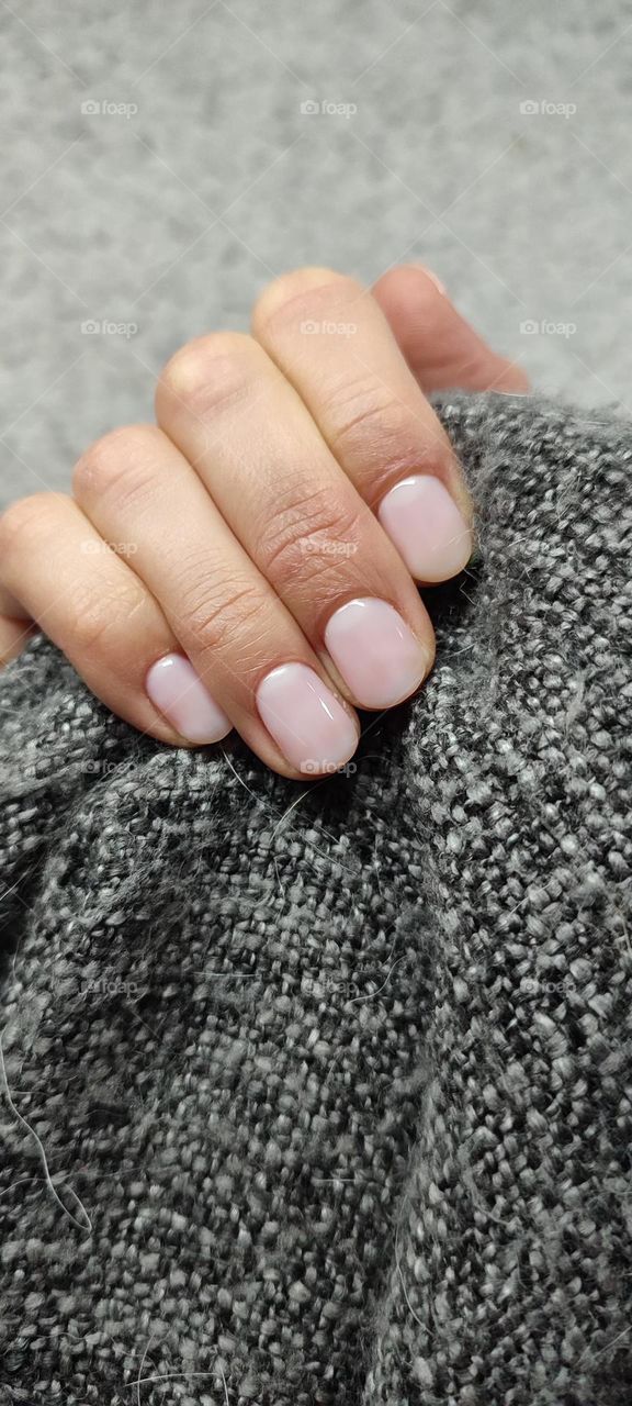 nude manicure on nails