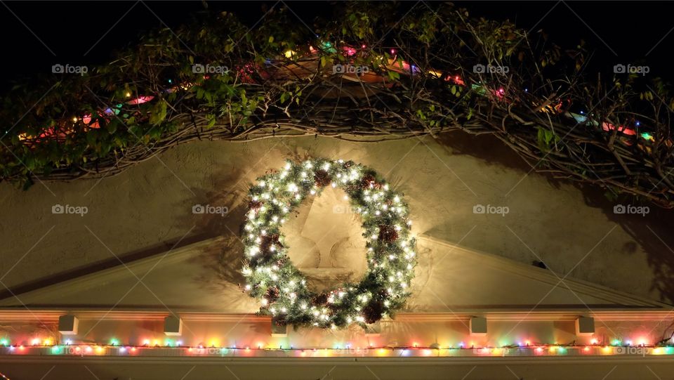 Christmas lights and a wreath 
