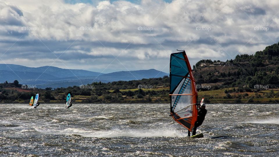 windsurf race