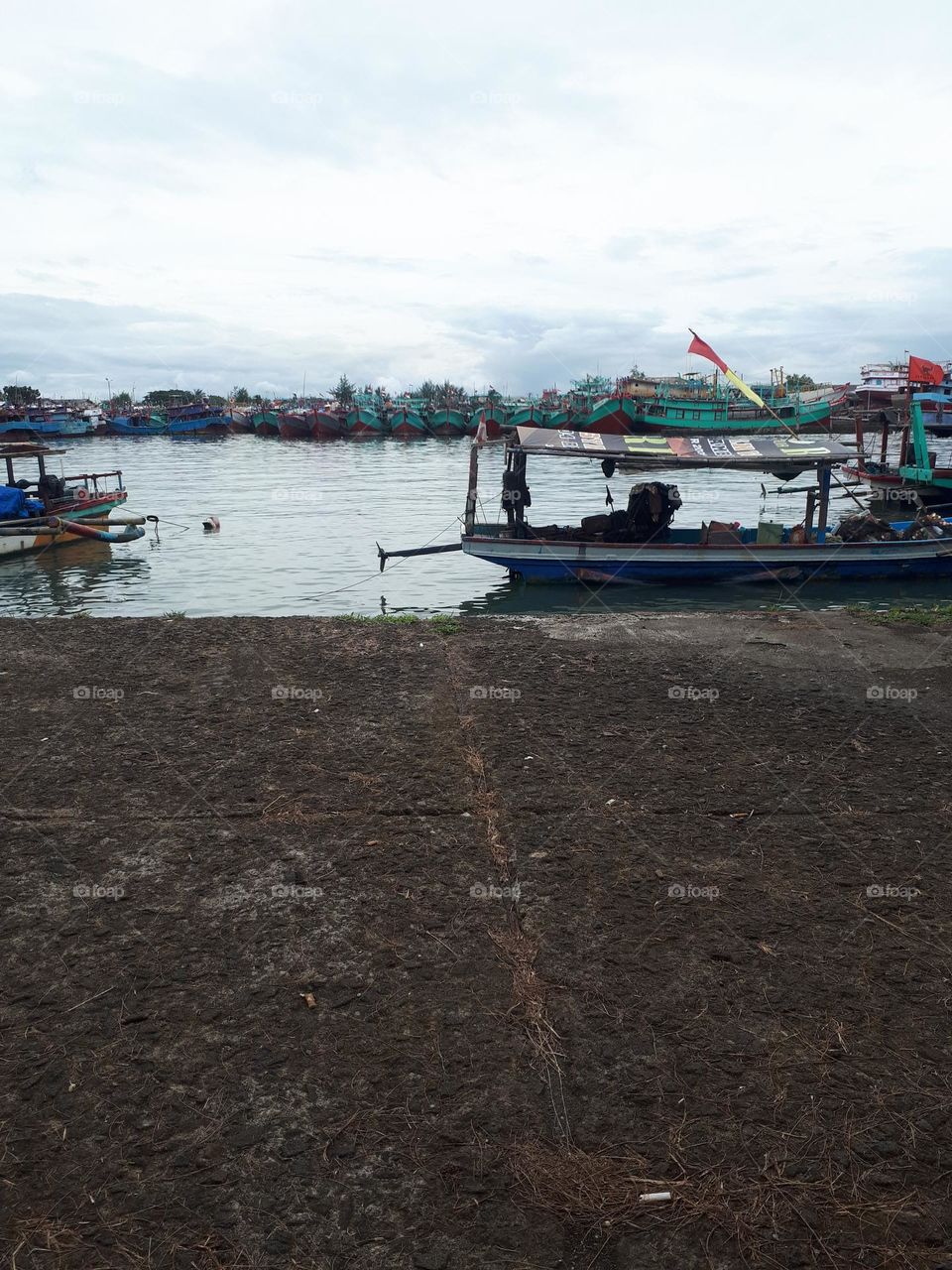 wharf where ships dock