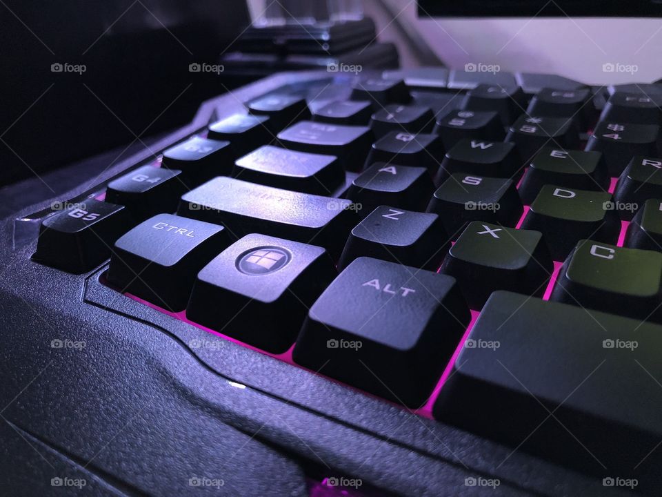 Gaming keyboard 