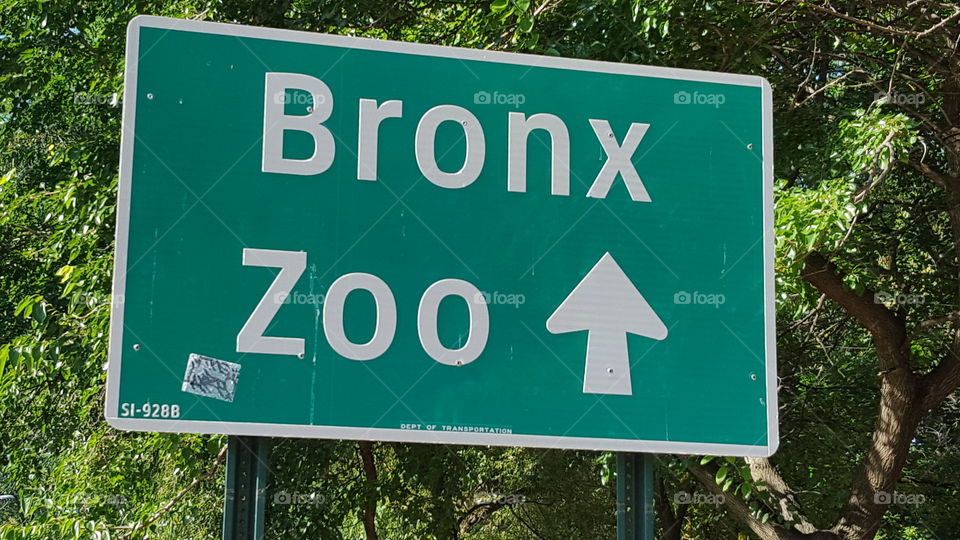 Bronx Zoo Sign
