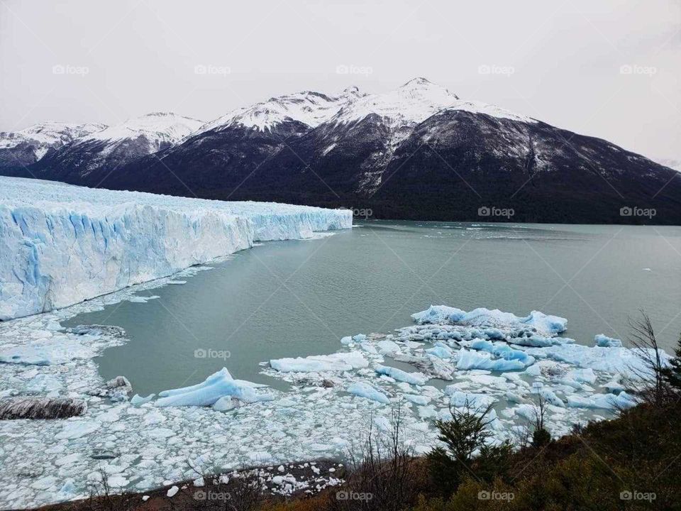 Deshielo del glaciar perito Moreno República Argentina