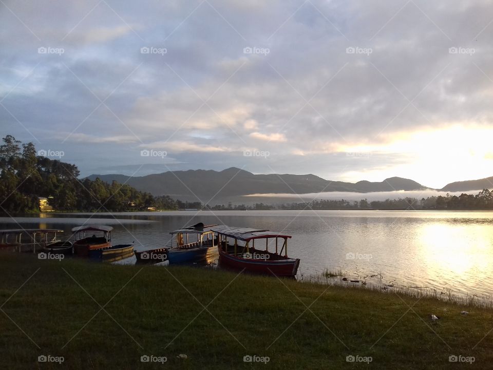 One Morning at Cileunca Lake