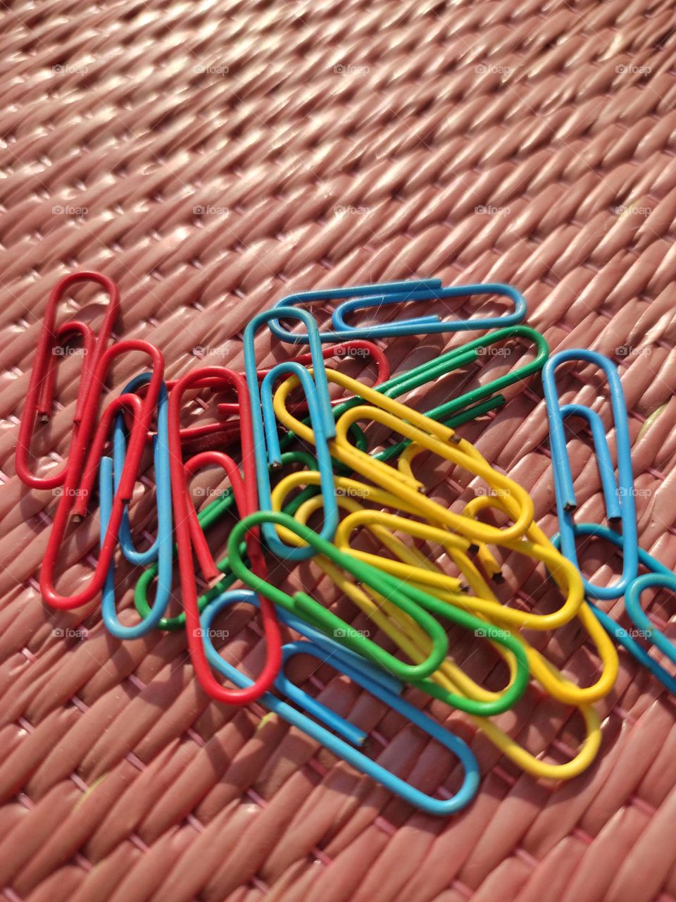 bunch of metal paper pin