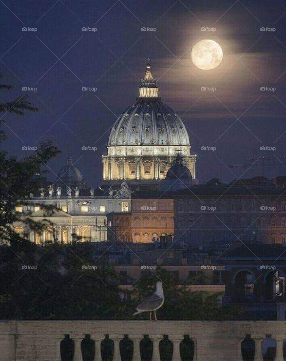 Roma from Italy Big moon