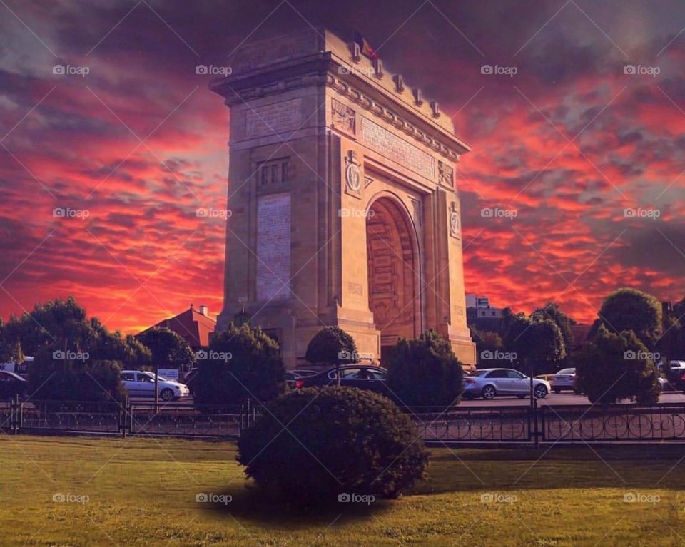 Bucharest,Romania-Arcul de Triumf 📷
The sky thakes on shades of orange during sunrise and sunset the colour that gives you hope that the sun will set only to rise again.