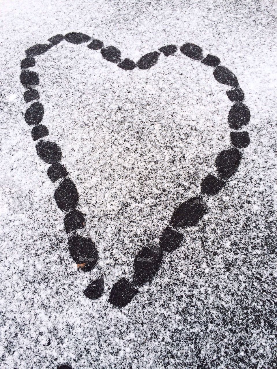 Snowy heart
