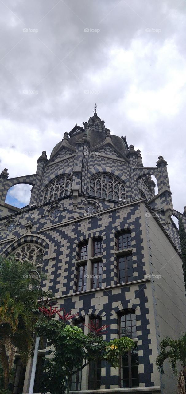 wonderful architecture medellin