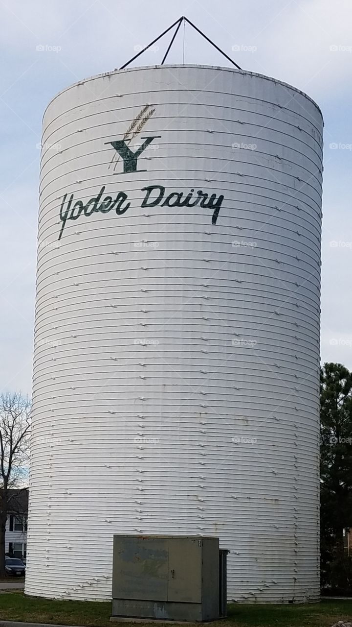 Dairy silo