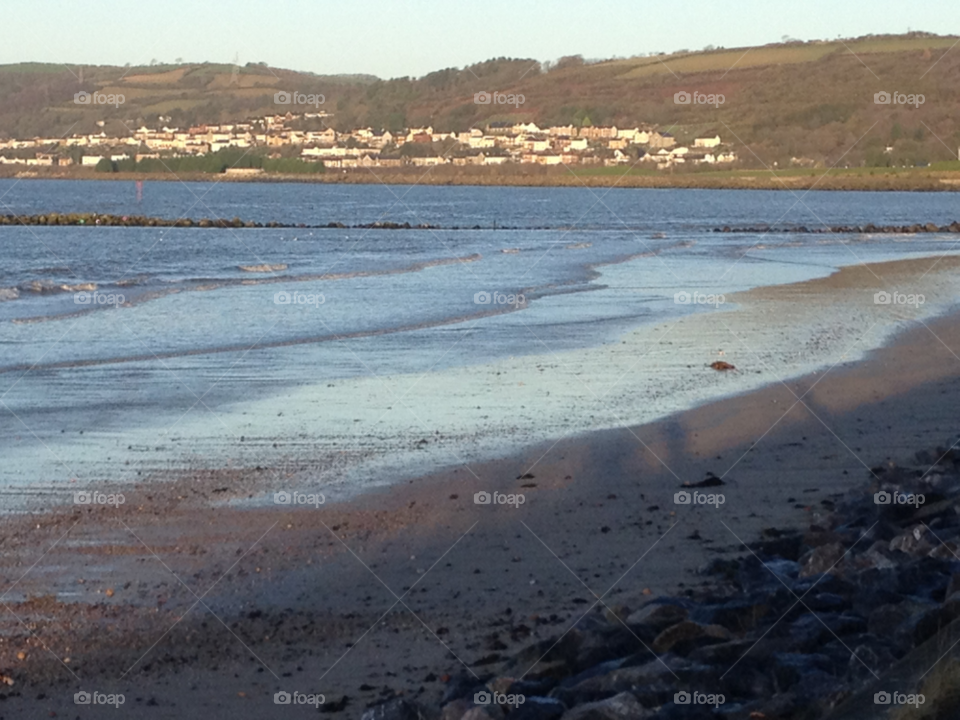 beach walk sunshine early by Ellis