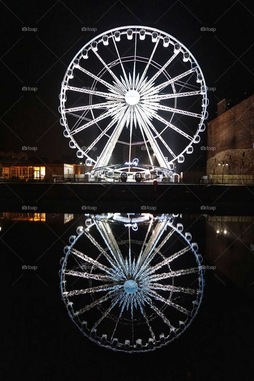 Big wheel reflection 