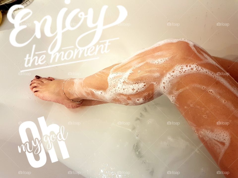 Is a gooodddd morning with relax 🛁🛁🛁🛁🛁