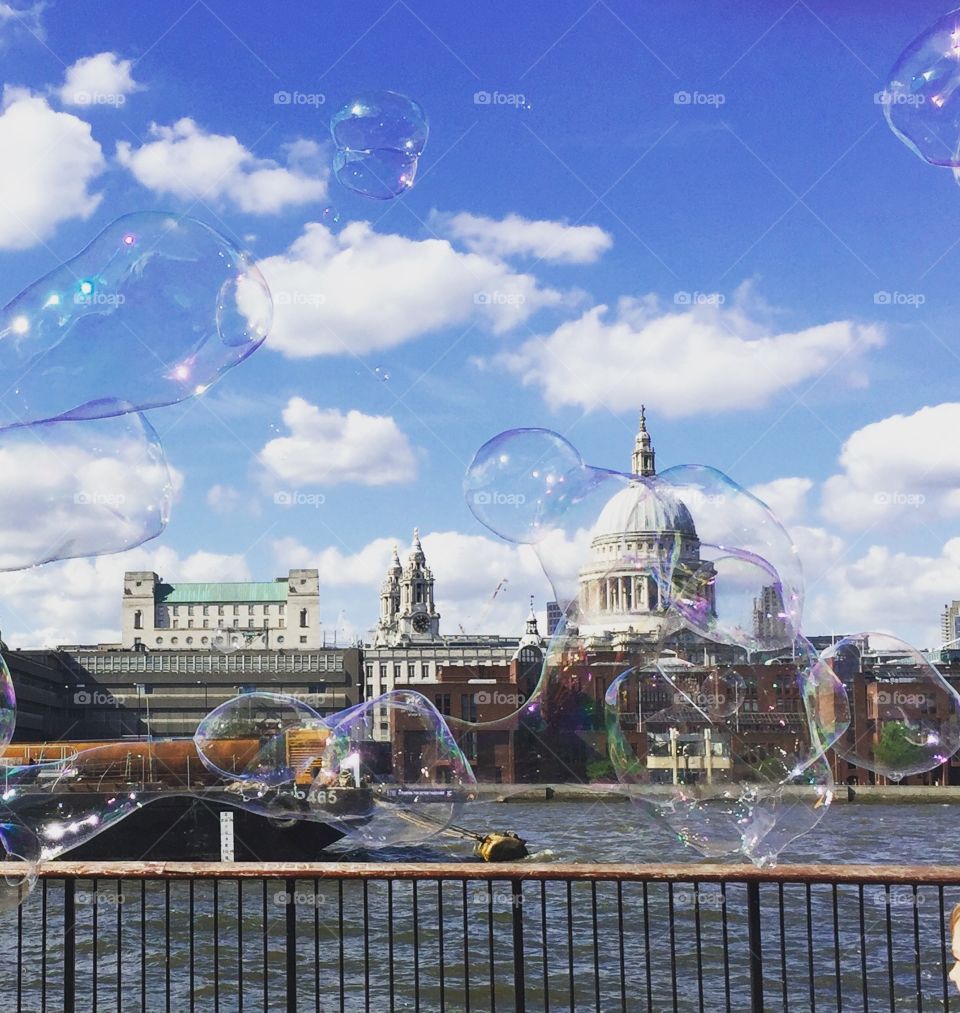 Bubbles in front of St Paul’s Cathedral
