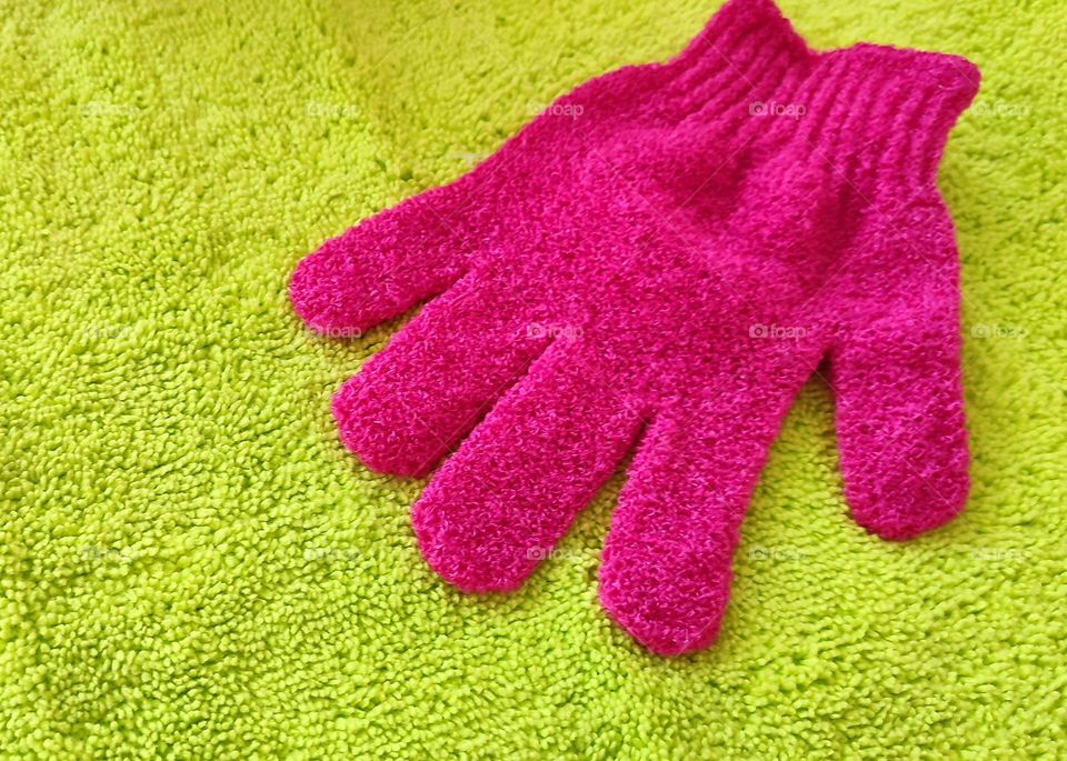 Bathroom accessories