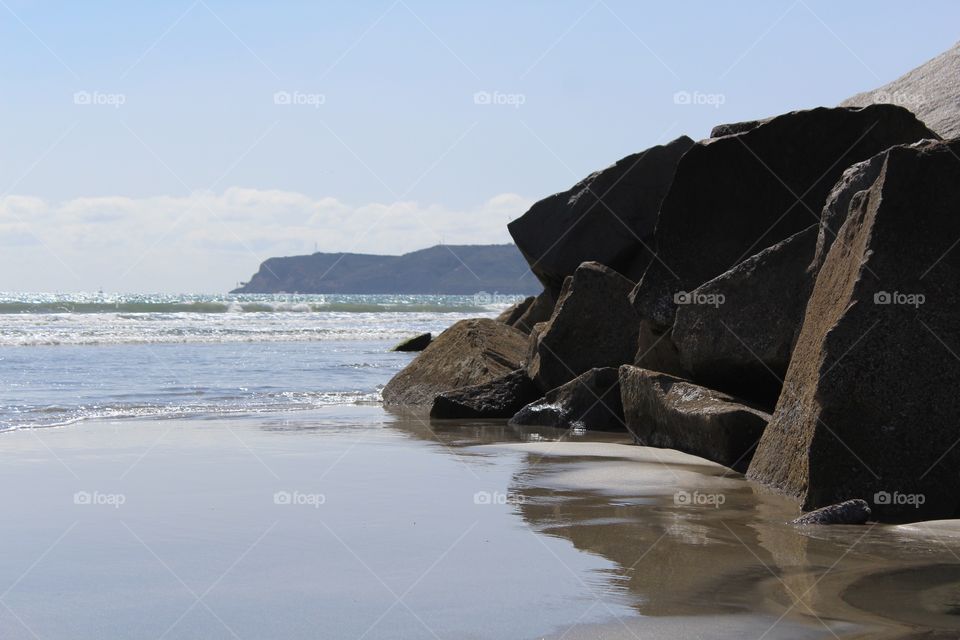 San Deigo. Ocean view of rocks