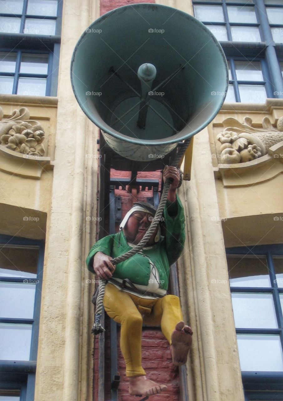 The bell-ringer of the Place du Théâtre (Lille)