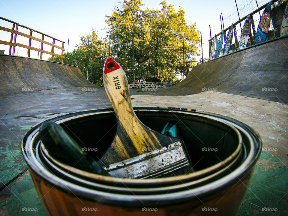 Flatting on the mini ramp