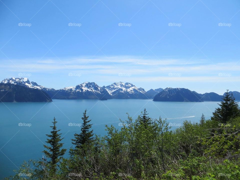 View of idyllic lake