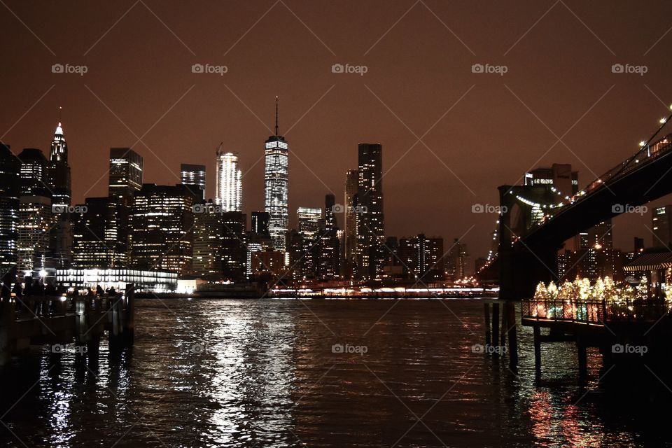 Night time cityscape at Brooklyn Heights in Brooklyn, NY