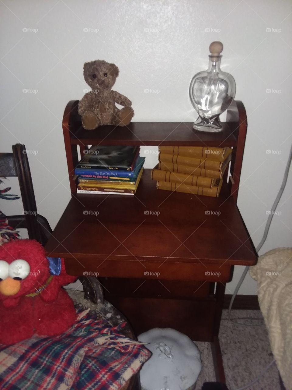 book chair desk bear glass