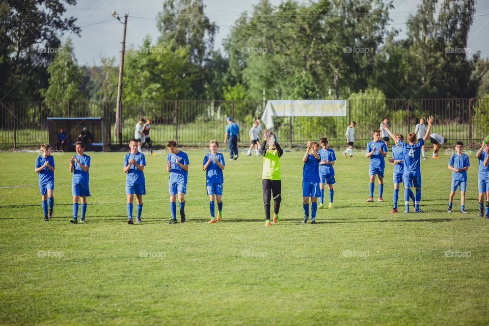 Football teen play 