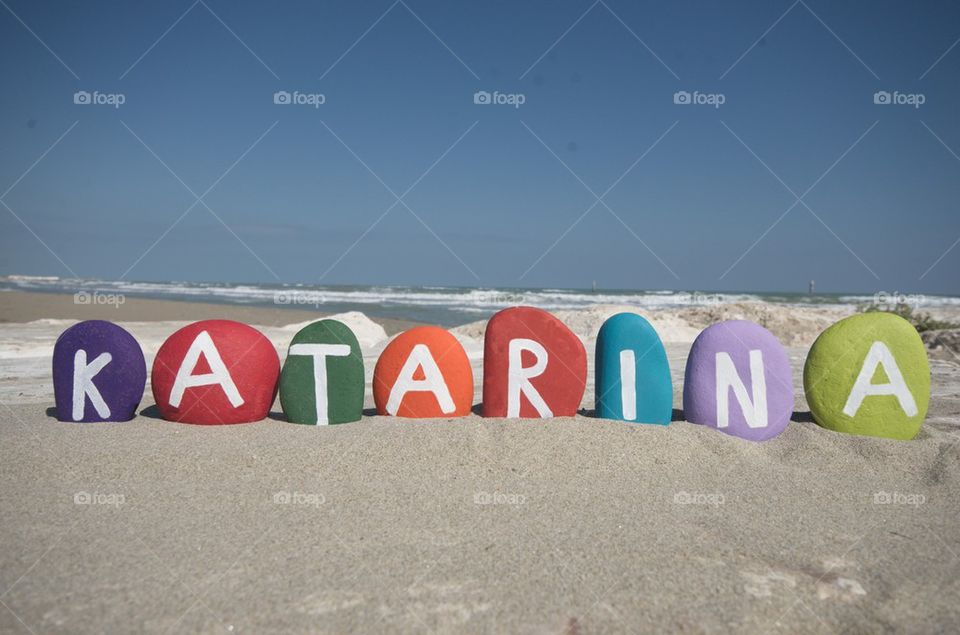 Katarina, fenale on colourful stones