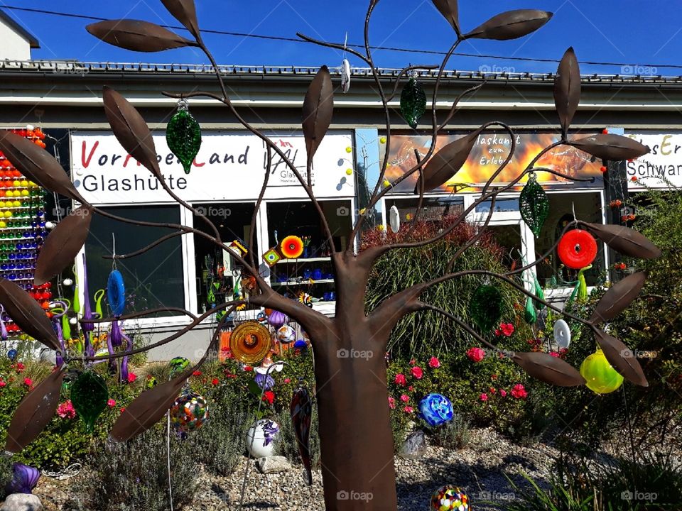 The glass decorated tree