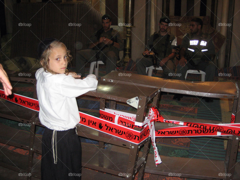 boy israel soldiers hebron by einsof1