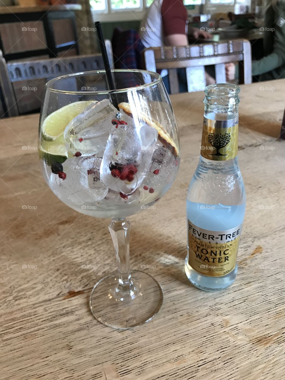 Gin and tonic, England, march 2017