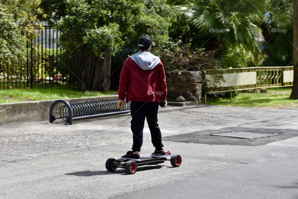 electric skateboard