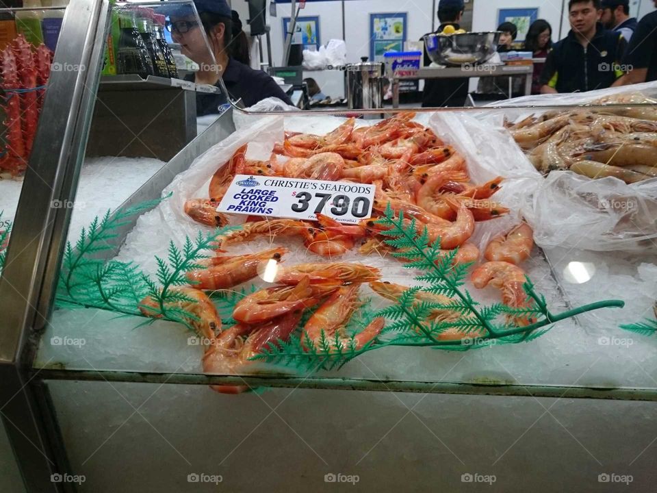 Large cooked prawns