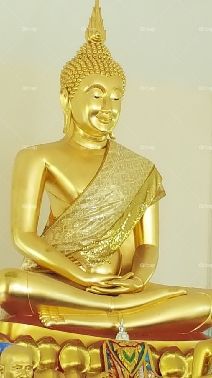 Buddha statue