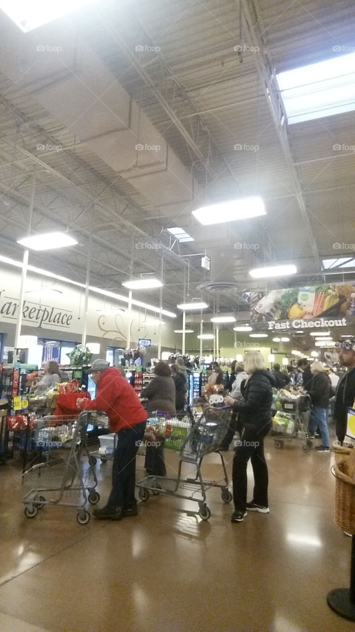 crowded day at the grocery