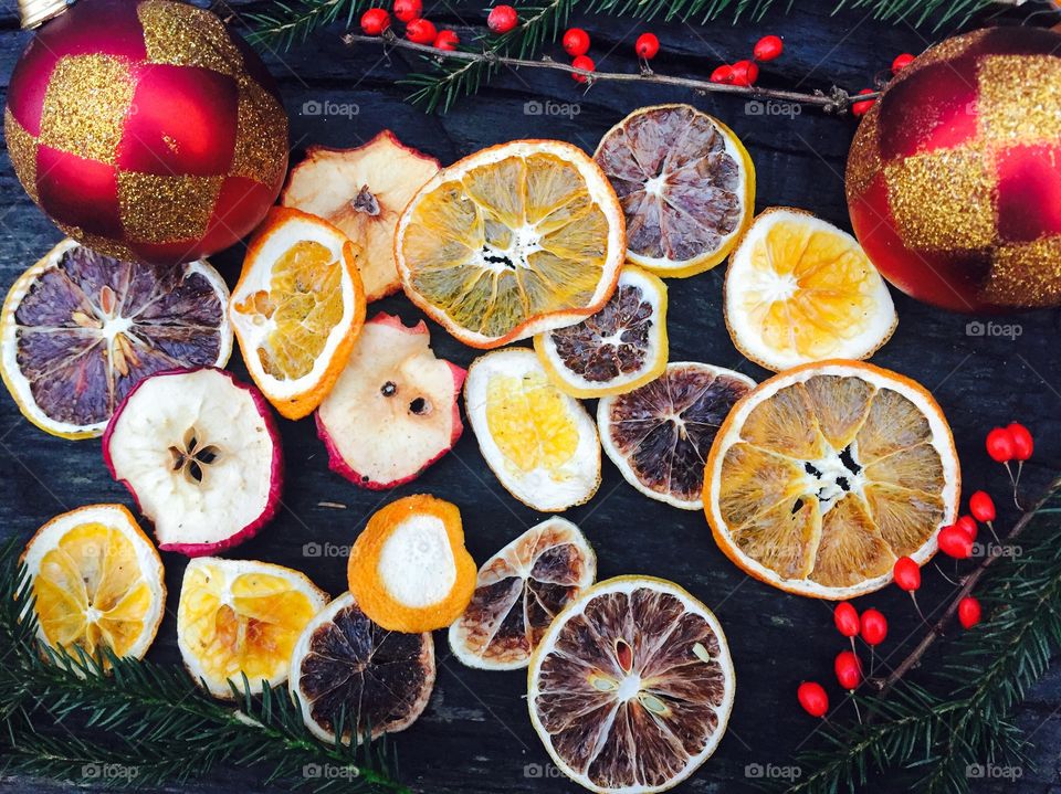 Varieties of fruit slices