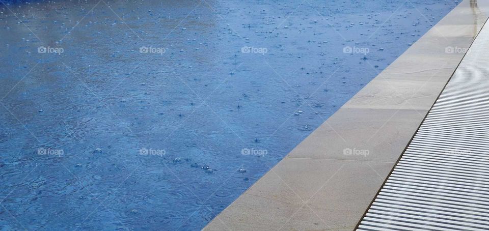 rain on the swimming pool