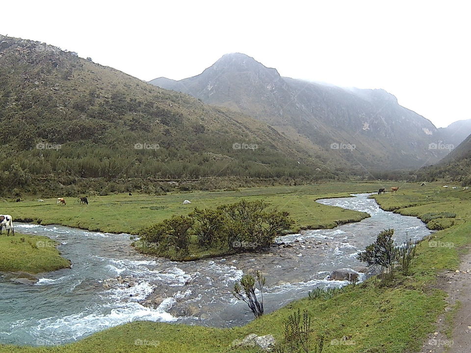 River in Huaraz - Perú