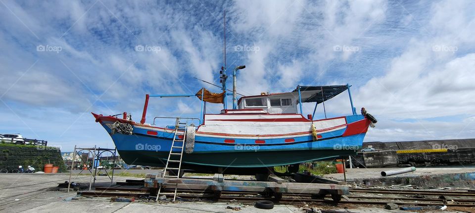 place where ships are built and repaired