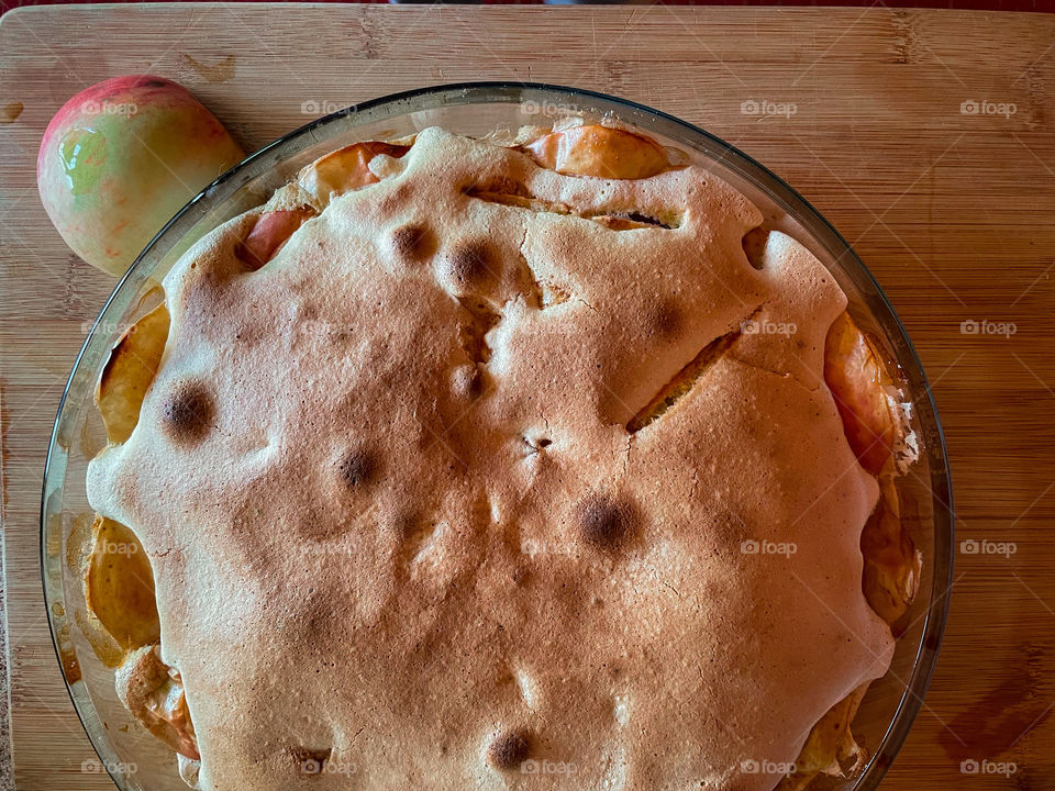 Charlotte apple cake